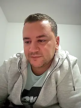 Snapshot of KarlosCarutox chatting on September 2025 05:51:02 PM KarlosCarutox online show from September 2025 05:51:02 PM