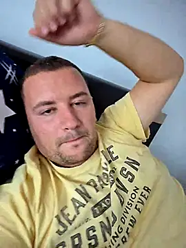 Snapshot of KarlosCarutox chatting on September 2025 10:42:01 AM KarlosCarutox online show from September 2025 10:42:01 AM