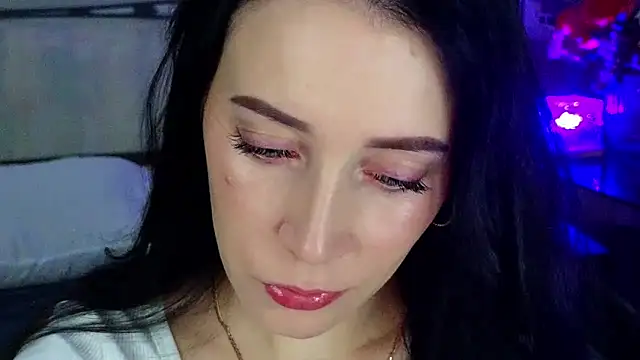 Snapshot of MonikaSweetXXX chatting on September 2025 08:37:01 PM MonikaSweetXXX online show from September 2025 08:37:01 PM