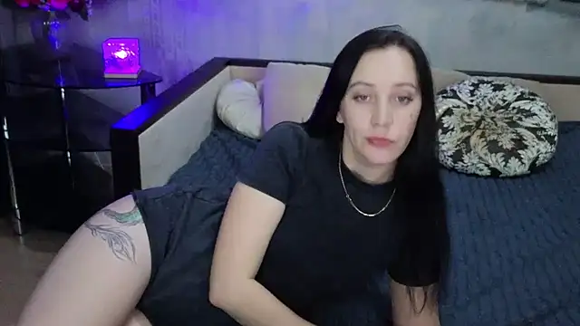 Snapshot of MonikaSweetXXX chatting on February 2025 02:39:01 AM MonikaSweetXXX online show from February 2025 02:39:01 AM