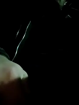 QcMisterv13 online show from November 2025 04:12:02 AM