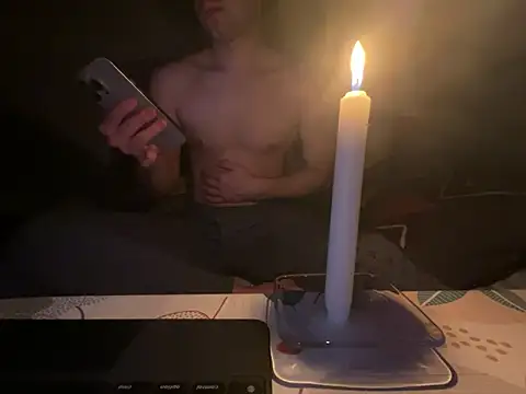 Snapshot of sweetspider35 chatting on February 2025 07:57:02 PM sweetspider35 online show from February 2025 07:57:02 PM