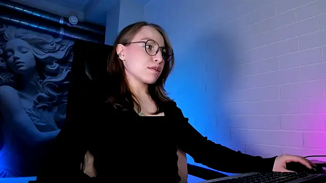 AphexQueen online show from April 2026 01:14:02 PM