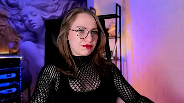 AphexQueen online show from April 2026 09:37:01 AM