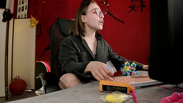 Snapshot of AphexQueen chatting on March 2025 07:20:02 PM AphexQueen online show from March 2025 07:20:02 PM