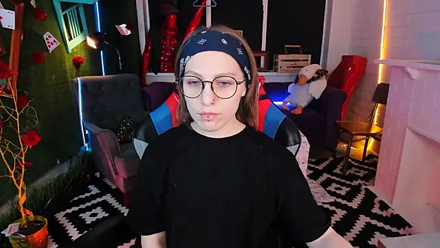 Snapshot of AphexQueen chatting on March 2025 03:50:02 PM AphexQueen online show from March 2025 03:50:02 PM