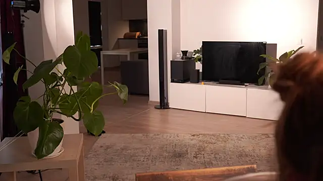 EsmaCrumbley online show from March 2026 04:36:01 AM