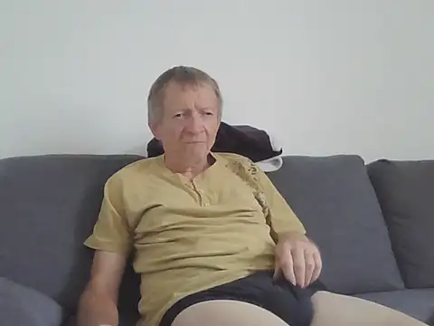 naturiste974 online show from May 2026 03:26:02 PM