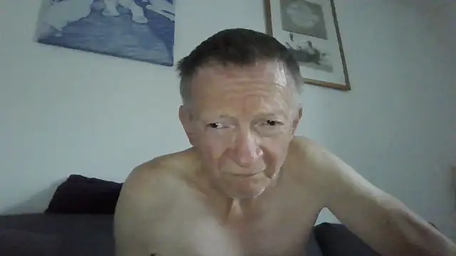naturiste974 online show from May 2026 04:54:01 AM