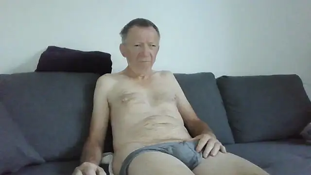 naturiste974 online show from May 2026 04:53:01 AM