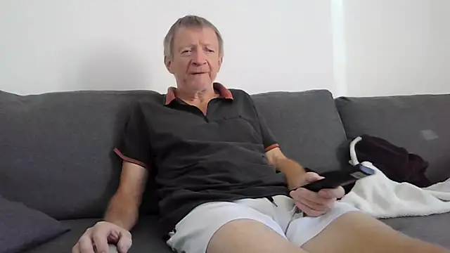 naturiste974 online show from April 2026 10:16:01 AM