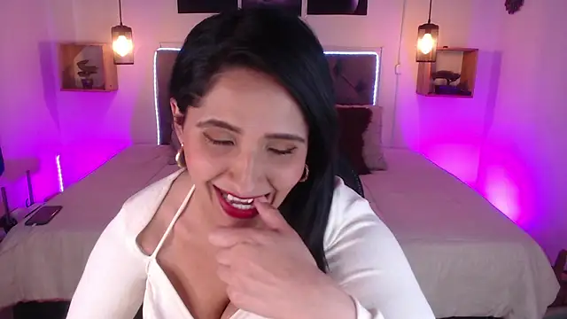 emily leinner online show from December 2025 03:33:02 PM