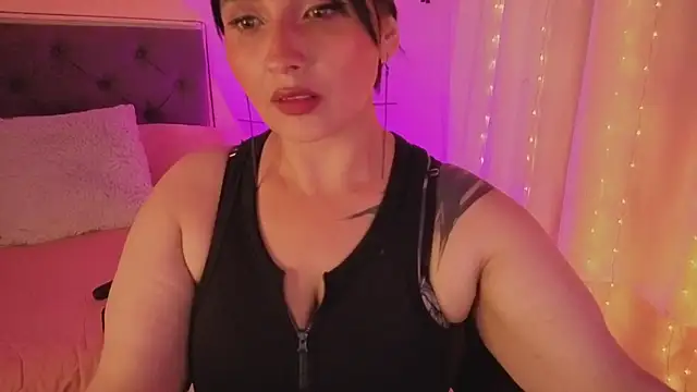 emily leinner online show from July 2026 04:01:01 AM
