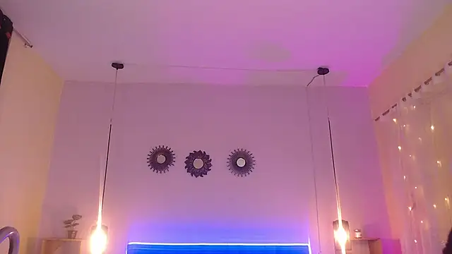 emily leinner online show from March 2026 11:32:01 PM