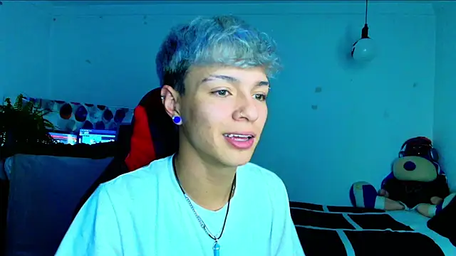 twink sebas  online show from November 2025 03:06:02 AM