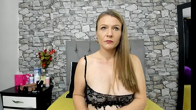 your angel7 online show from December 2025 12:10:02 AM