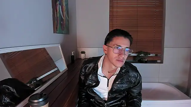 Snapshot of Andy_Joy_ chatting on October 2025 11:51:02 AM Andy Joy online show from October 2025 11:51:02 AM