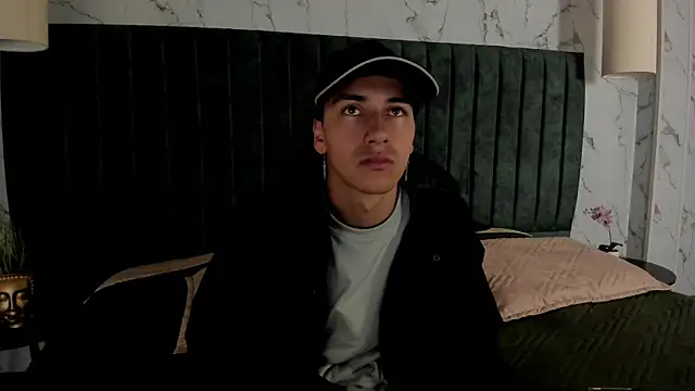 Snapshot of Andy_Joy_ chatting on December 2025 11:34:02 AM Andy Joy online show from December 2025 11:34:02 AM