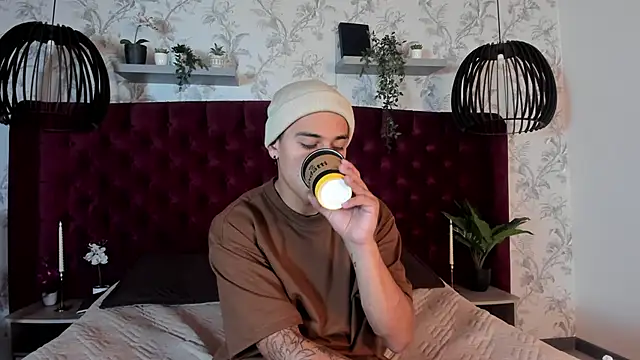 Snapshot of Andy_Joy_ chatting on November 2025 11:13:02 AM Andy Joy online show from November 2025 11:13:02 AM