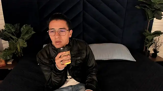 Snapshot of Andy_Joy_ chatting on October 2025 11:12:01 AM Andy Joy online show from October 2025 11:12:01 AM