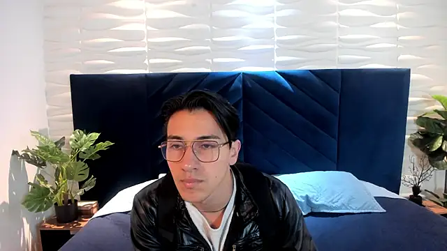 Snapshot of Andy_Joy_ chatting on June 2026 11:05:01 AM Andy Joy online show from June 2026 11:05:01 AM