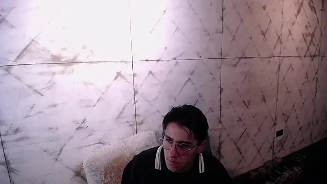 Snapshot of Andy_Joy_ chatting on October 2025 11:42:02 AM Andy Joy online show from October 2025 11:42:02 AM