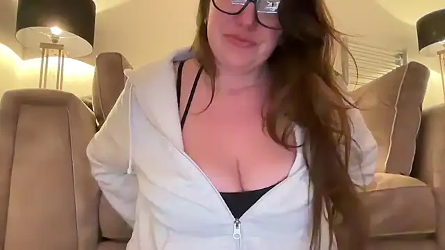 Miss Stassi online show from January 2025 05:13:01 PM