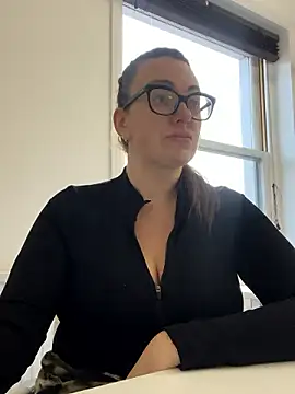 Miss Stassi online show from December 2024 09:01:01 AM