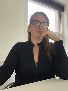 Miss Stassi online show from December 2024 02:17:02 PM