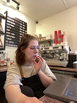 Snapshot of cinnabon_ chatting on April 2026 09:35:02 AM cinnabon online show from April 2026 09:35:02 AM