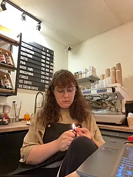 Snapshot of cinnabon_ chatting on November 2025 03:38:02 PM cinnabon online show from November 2025 03:38:02 PM