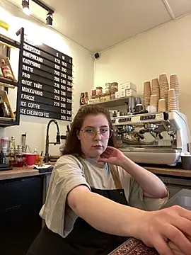 Snapshot of cinnabon_ chatting on May 2026 08:57:02 AM cinnabon online show from May 2026 08:57:02 AM