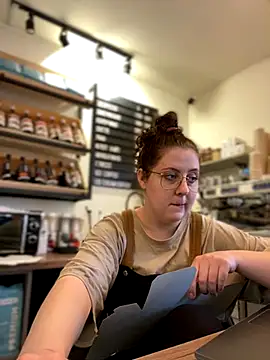 Snapshot of cinnabon_ chatting on November 2025 12:31:01 PM cinnabon online show from November 2025 12:31:01 PM