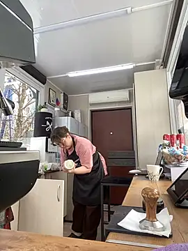 cinnabon  online show from February 2025 12:21:01 PM