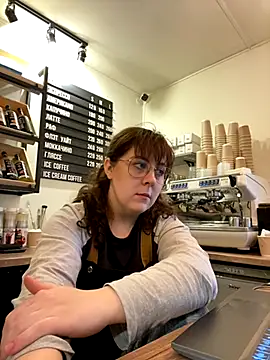 Snapshot of cinnabon_ chatting on October 2025 08:48:02 AM cinnabon online show from October 2025 08:48:02 AM