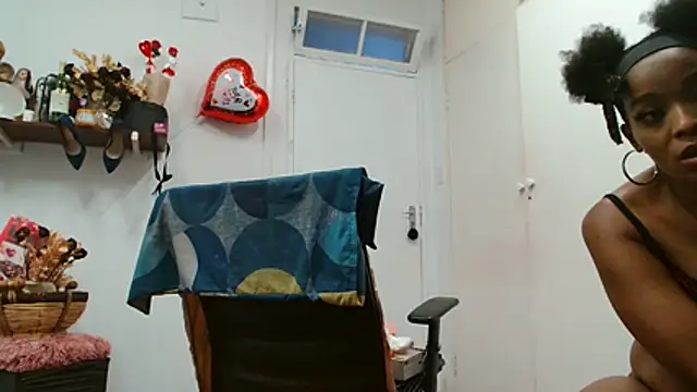 xTALLSEXYBUMx online show from March 2026 07:48:02 PM