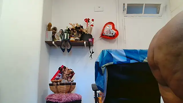 xTALLSEXYBUMx online show from April 2026 05:23:01 AM