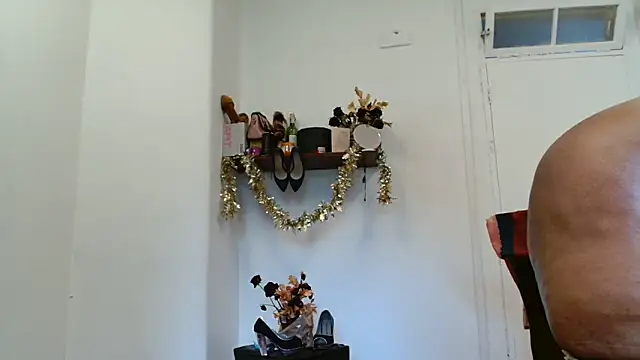 xTALLSEXYBUMx online show from December 2025 07:31:02 AM