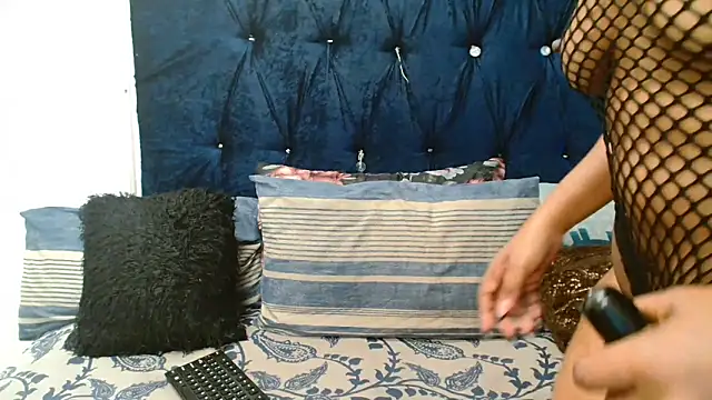 xTALLSEXYBUMx online show from June 2026 07:24:01 AM