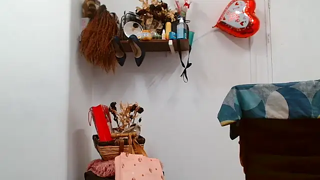 xTALLSEXYBUMx online show from June 2026 08:41:01 PM