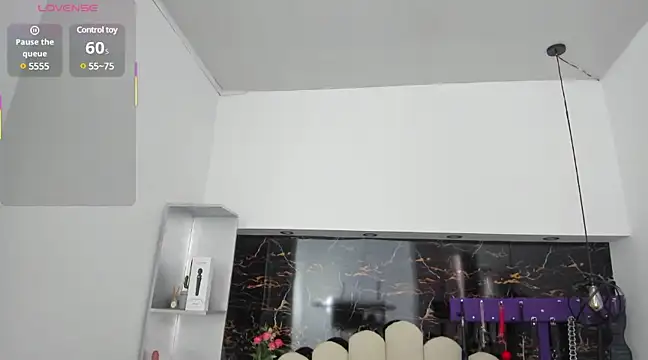 Snapshot of Kathia_Armstrong chatting on February 2025 01:44:01 PM Kathia Armstrong online show from February 2025 01:44:01 PM
