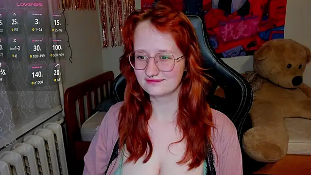 KrisTyBooBsin online show from February 2026 04:37:01 PM