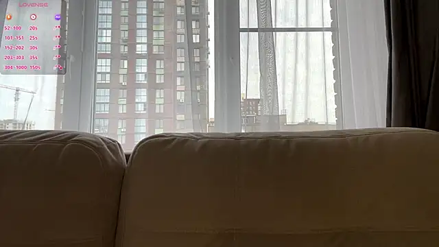 Snapshot of LindaFarmer chatting on September 2025 04:25:01 AM LindaFarmer online show from September 2025 04:25:01 AM