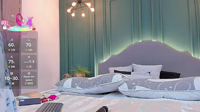 Snapshot of rubyhill_2711 chatting on March 2025 02:48:01 AM rubyhill 2711 online show from March 2025 02:48:01 AM