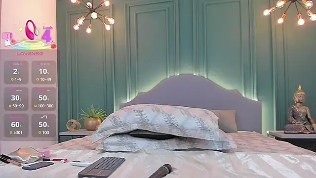 Snapshot of rubyhill_2711 chatting on March 2025 02:04:01 AM rubyhill 2711 online show from March 2025 02:04:01 AM