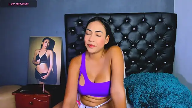 catalinamuss  online show from May 2026 05:38:01 PM