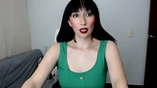 Snapshot of Laura-pervert chatting on June 2026 11:37:02 PM Laura-pervert online show from June 2026 11:37:02 PM