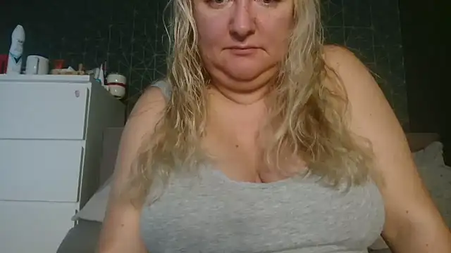 Snapshot of Marie_Slate chatting on November 2025 10:43:01 AM Marie Slate online show from November 2025 10:43:01 AM