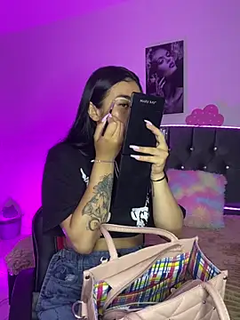 emily 22x online show from October 2025 09:26:02 PM