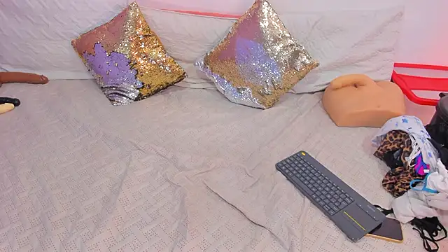 cookplleaser online show from February 2026 12:05:01 PM